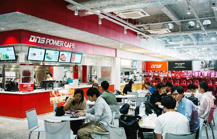 DNS POWER CAFE , THE CHARGING PIT&DINER